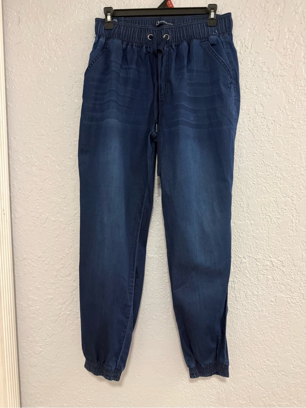 Relaxed Dark Blue Men's Jogger Jeans - Casual Stretch Fit